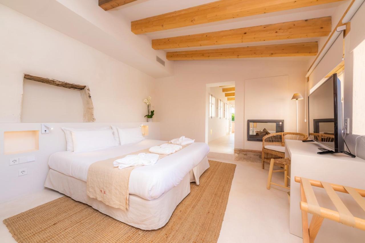 Suite Junior con vistas a la piscina