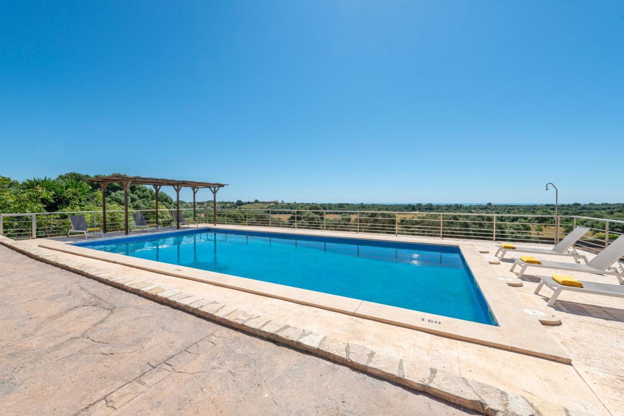 Holiday Home Pool