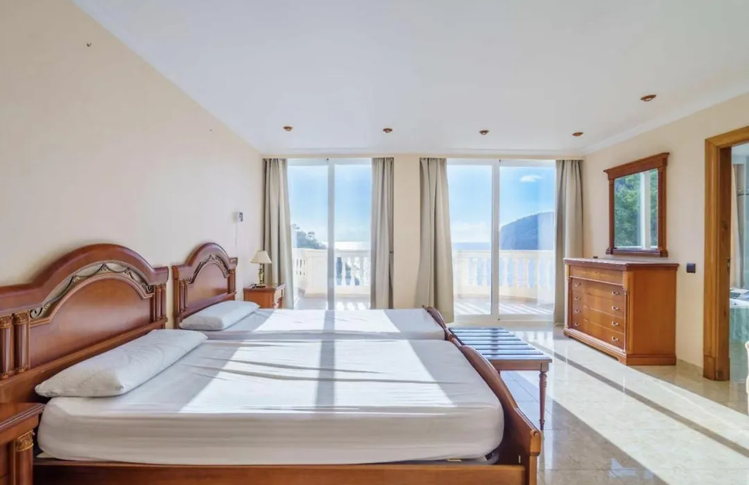 Villa Camp De Mar Sea View By Priorityvillas-1