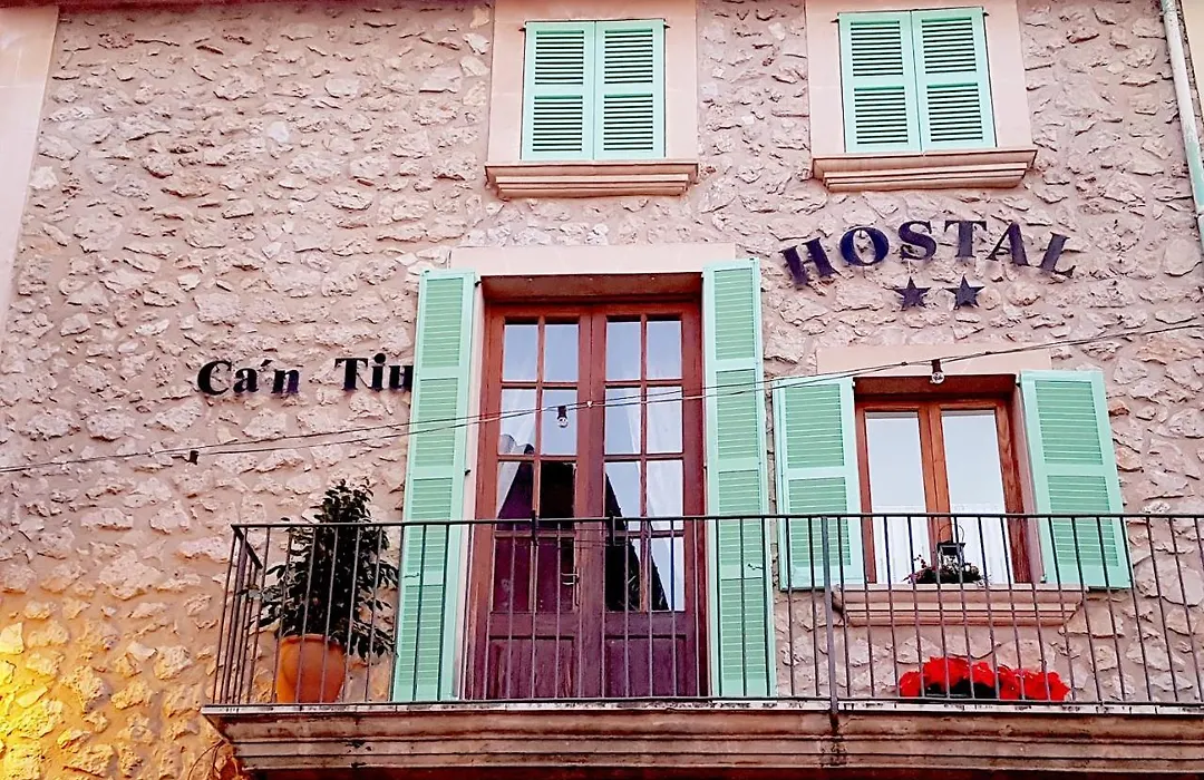 Hostal Ca'N Tiu-1