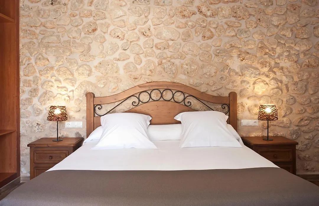 Agroturismo Es Quatre Cantons-1