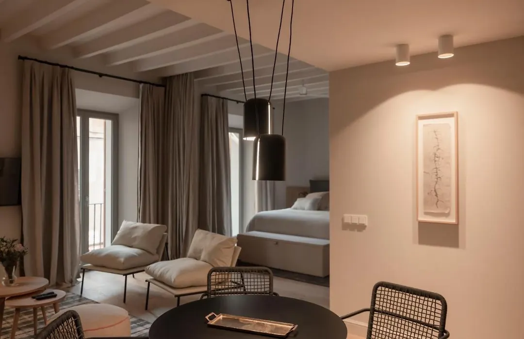 Can Veri Suites-1