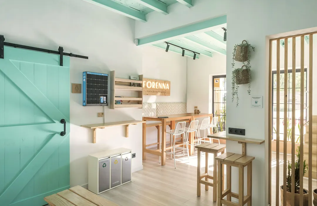 Forenna Hostel (Adults Only)-1