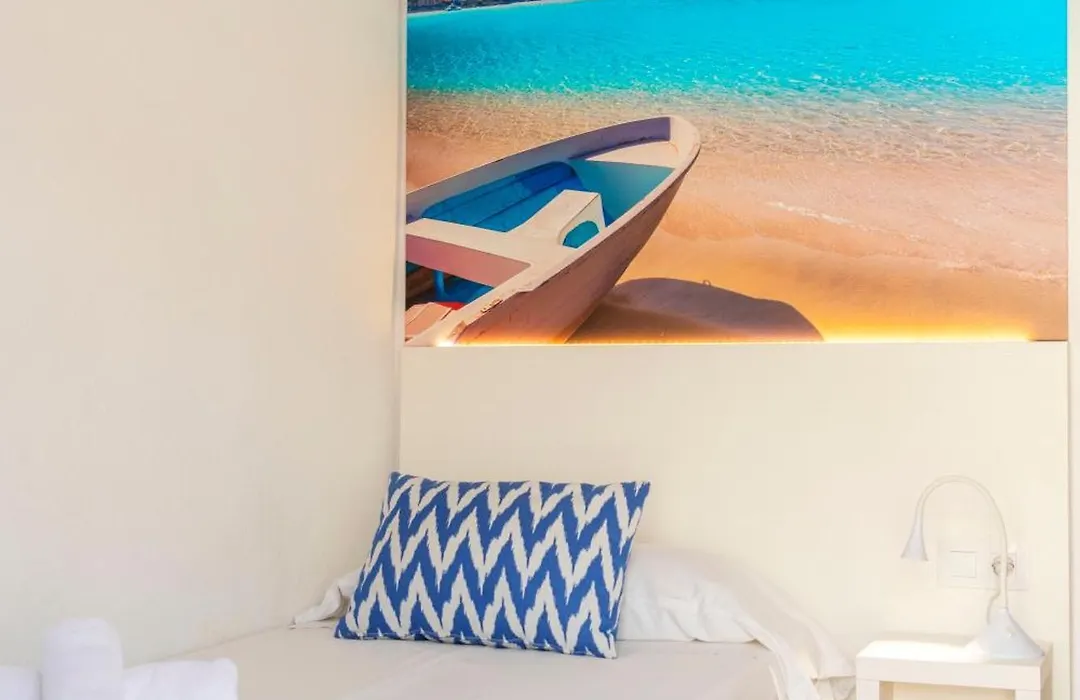 Hostal Cala Ratjada-1