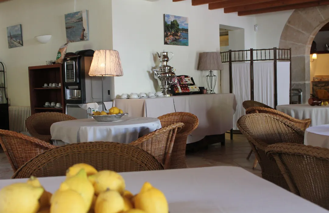 Hotel Rural Nou Dalt Muntanya-1