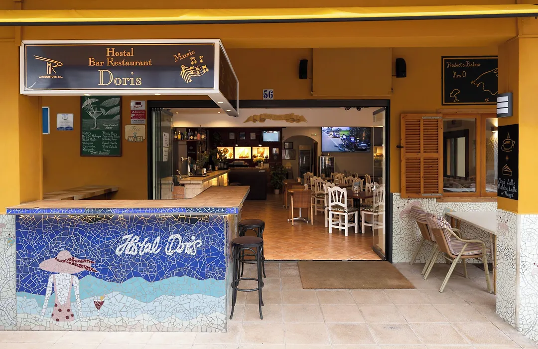 Hostal Doris - Adults Only-1