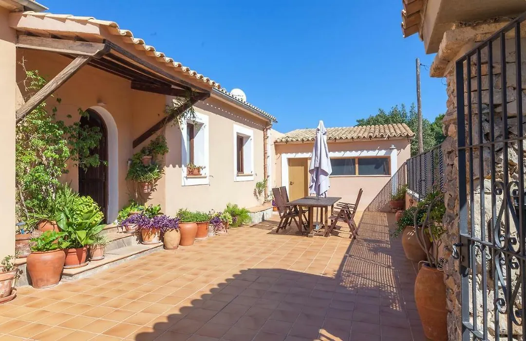 Son Vent Casa Con Piscina Privada Y Billar-1