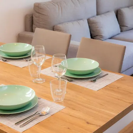 Apartamento Las Palmeras III-2
