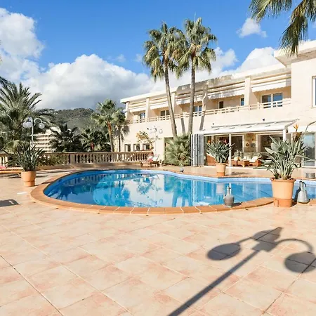 Nice Home In Paguera With Wifi, 6 Bedrooms And Outdoor Swimming Pool-2