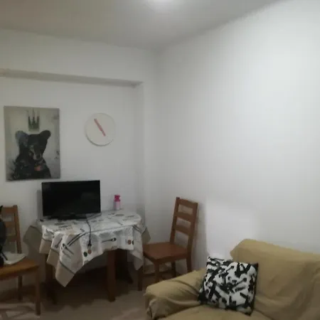 Camera Privata Singola In Appartamento, Bagno In Comune, Aria Condizionata Caldo Freddo, Wifi, Tv-3