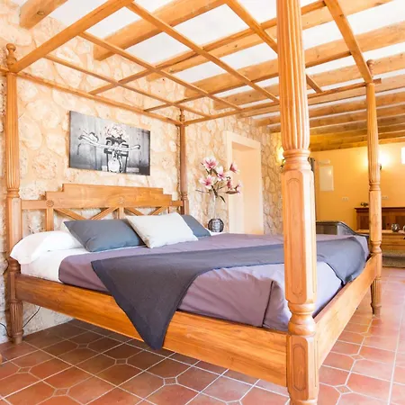 Agroturismo Es Quatre Cantons-2