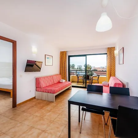 Apto Con Terraza 402-2