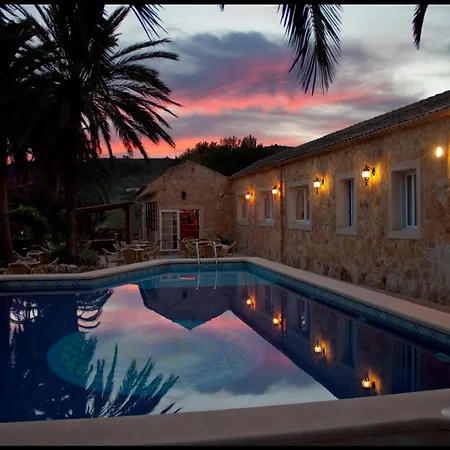 Fonda Las Palmeras-3