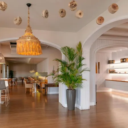 Llaut Boutique Hotel-3
