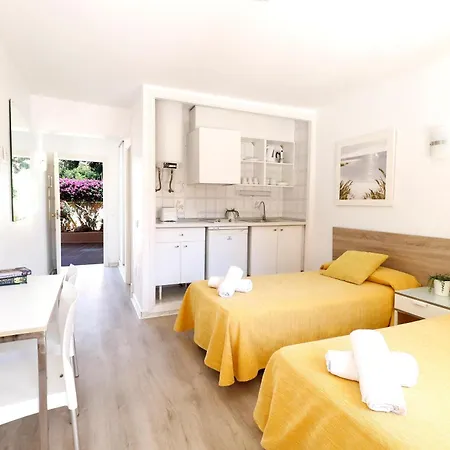 Naika Studios & Apartments-3