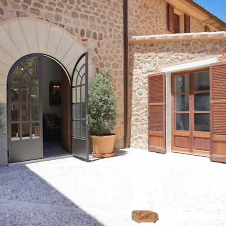 Stunning 4 Bedroom Villa In Deia, 1017-2