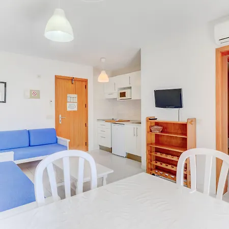 Apartamentos Llevant-3