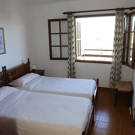 Apartamentos Llevant-3