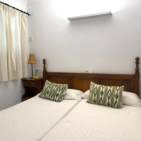 Ullal - Rural Charm-Agritourism Approx 65000 Meters Plus Private Mountain Villa And Outdoor Adventure Agritourism Apartment Equipated - Private Mountain Path Approximately 5 Minutes Walking From The Beach -Ideal For Relaxation-3