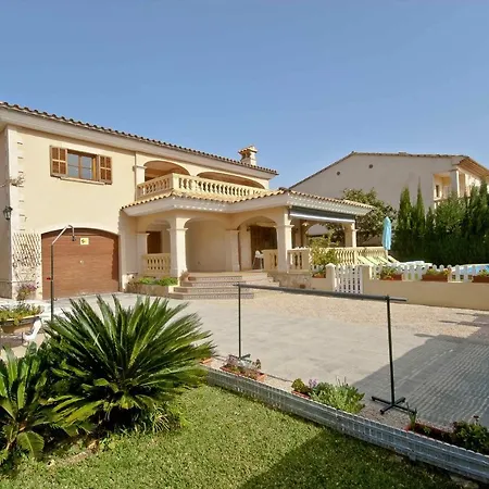 Llac Blau - Mediterranean Styled With Pool-3