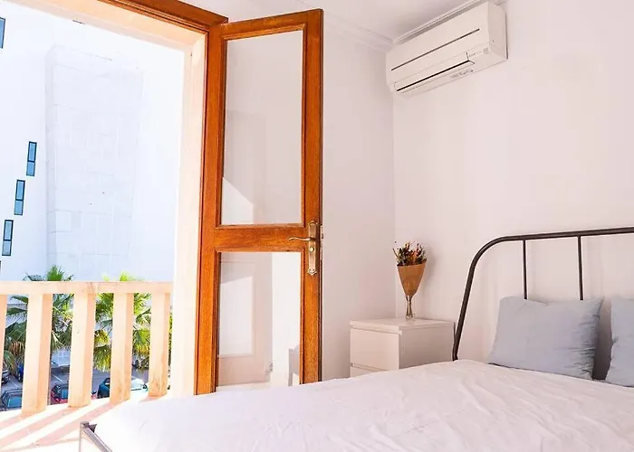 Villa Marbella: 6 Rooms W/ Pool & 70M To The Beach Palma di Maiorca che accetta animali