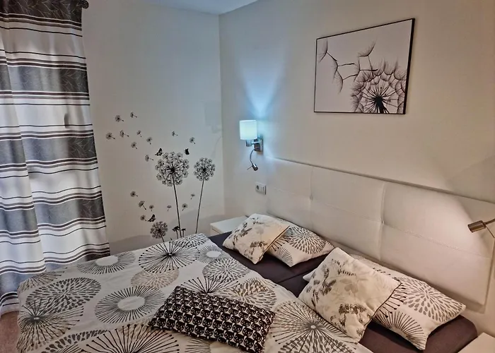 Huisdiervriedelijke Cozy Apartment With A Fantastic Sea View Cala Millor 