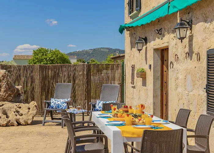 Villa Can Gosp / Sa Caseta D'En Mateu Alcúdia met een Zwembad