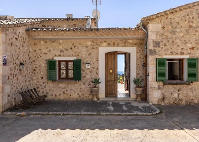 Villa Son Llarg, Estallencs Estellenchs