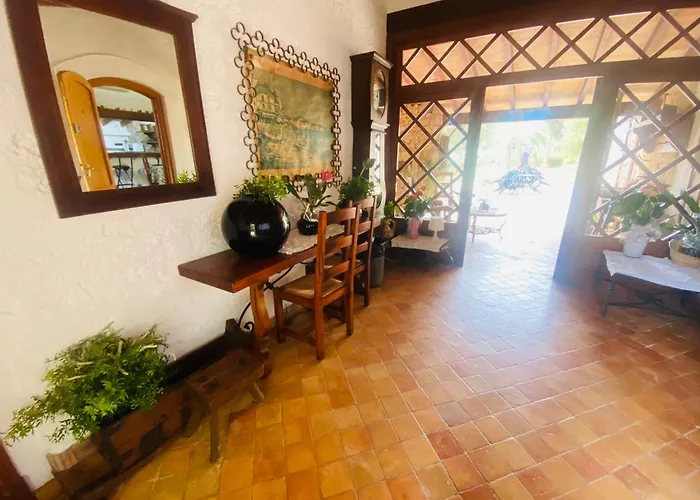 Haustierfreundliches Ullal - Rural Charm-Agritourism Approx 65000 Meters Plus Private Mountain Villa And Outdoor Adventure Agritourism Apartment Equipated - Private Mountain Path Approximately 5 Minutes Walking From The Beach -Ideal For Relaxation Po