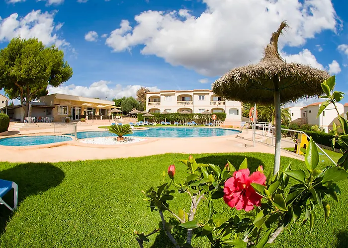 Hoteles en Cala Romàntica