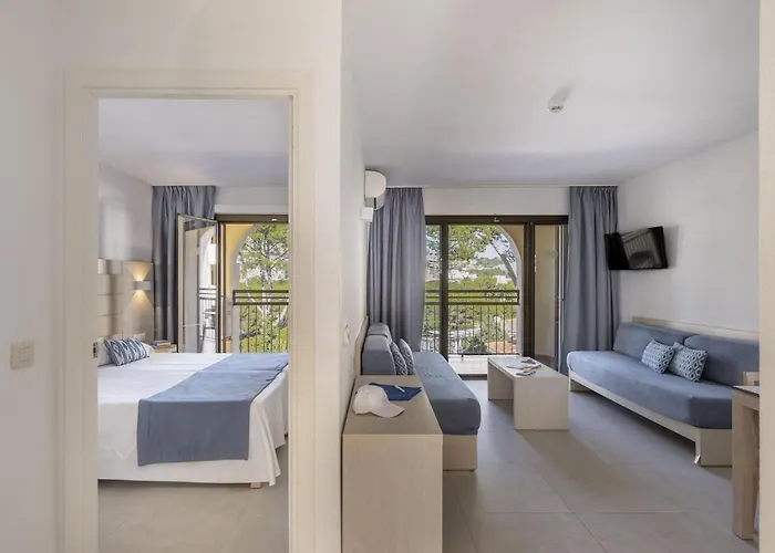 Pet friendly Apartamentos Casa Vida Santa Ponsa