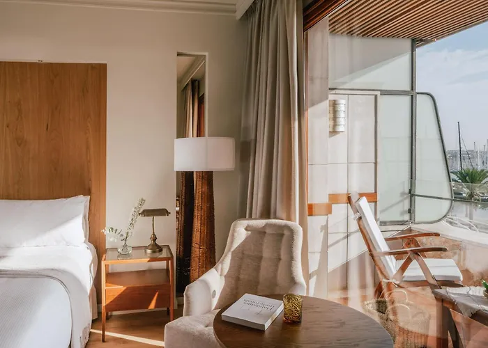 Palma de Mallorca Hotels with Tennis Court