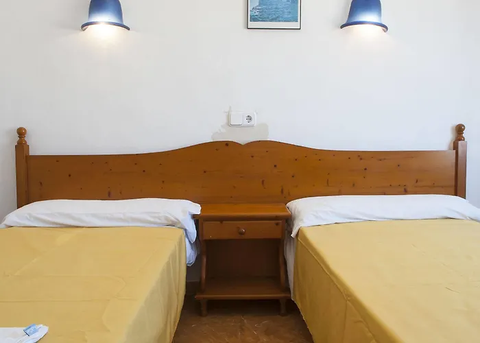 Surfing Concept Hostel Cala Ratjada 