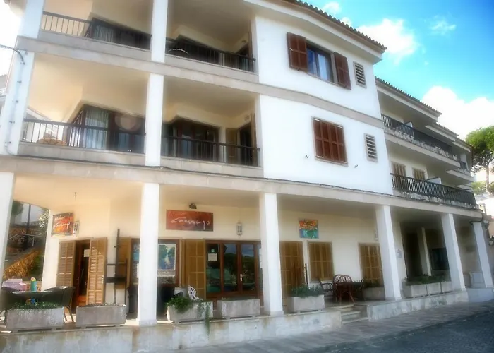Apartamentos Cala Figuera