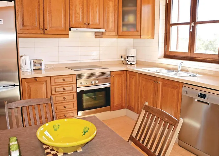 Haustierfreundliches Amazing Home In Llombards With Wifi, Private Swimming Pool And Outdoor Swimming Pool Ses Salines 