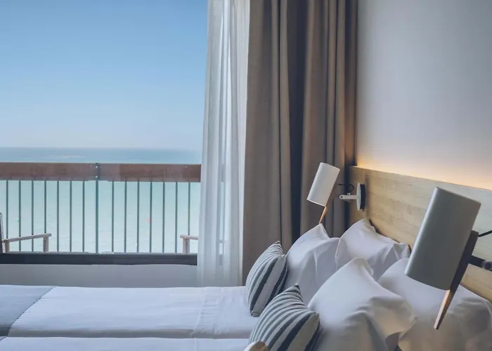 Palma de Mallorca Hotels near Palma de Mallorca Airport (PMI)